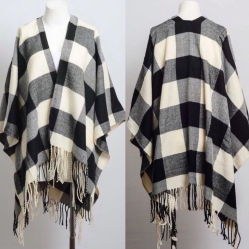 Plaid Poncho - Picture 3 of 6